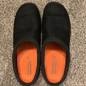 Merrell slides in excellent used condition